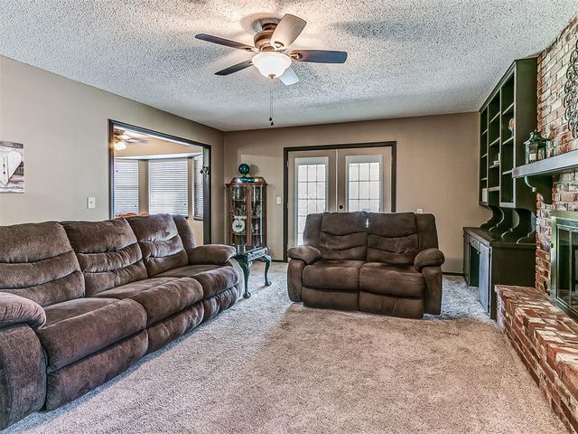 2912 Shadybrook Drive, Oklahoma City, OK 73110