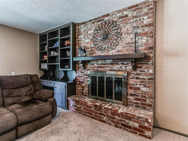 2912 Shadybrook Drive, Oklahoma City, OK 73110