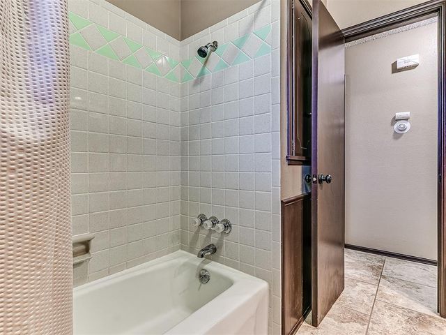 2912 Shadybrook Drive, Oklahoma City, OK 73110