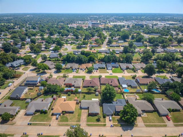 2912 Shadybrook Drive, Oklahoma City, OK 73110