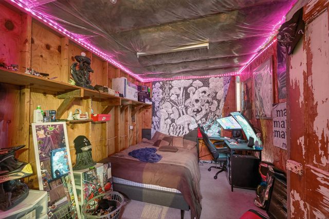 1204 E Idlewild, Wichita, KS 67216