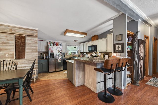 1204 E Idlewild, Wichita, KS 67216