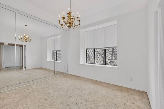 266 N Creekwood Drive, Lancaster, TX 75146