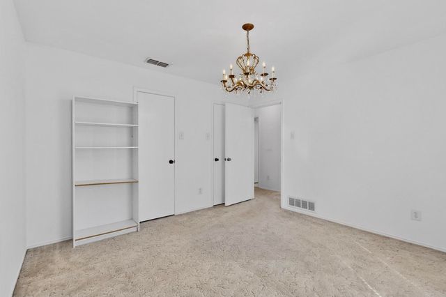 266 N Creekwood Drive, Lancaster, TX 75146