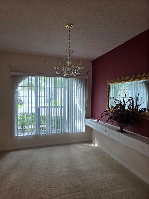 Image 13 of property listing at 2282 FENTON AVENUE, Clermont, FL 34711