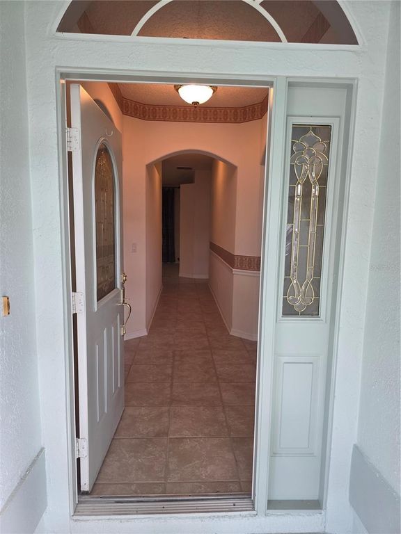 Image 10 of property listing at 2282 FENTON AVENUE, Clermont, FL 34711