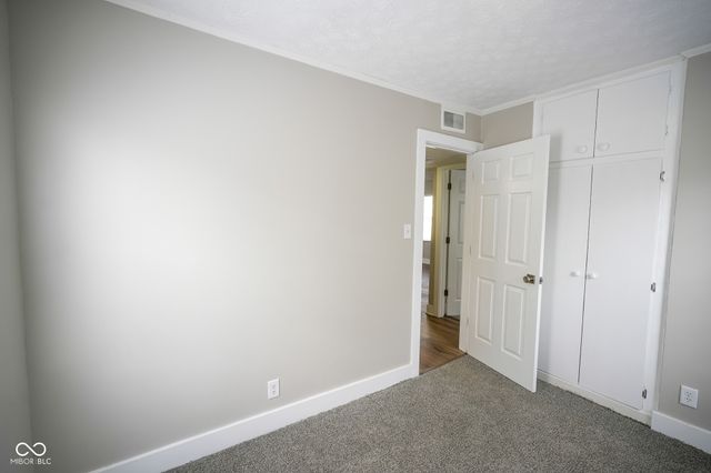 313 E 39th Street, Anderson, IN 46013