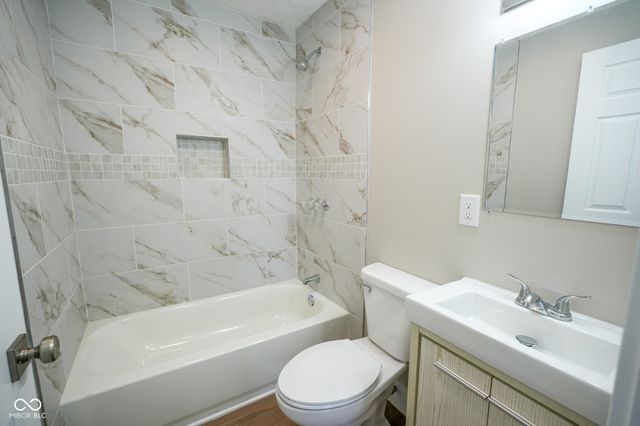 313 E 39th Street, Anderson, IN 46013