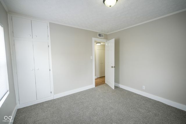 313 E 39th Street, Anderson, IN 46013