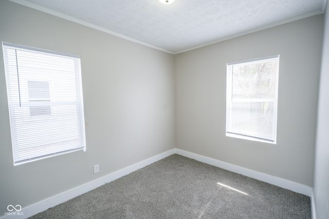 313 E 39th Street, Anderson, IN 46013