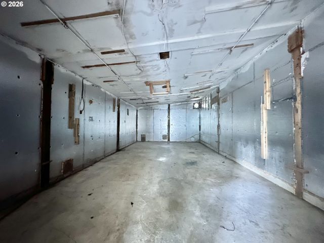 20125 Se FOSTER Rd, Damascus, OR 97089