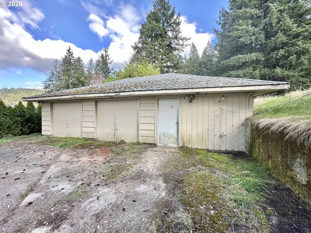 20125 Se FOSTER Rd, Damascus, OR 97089