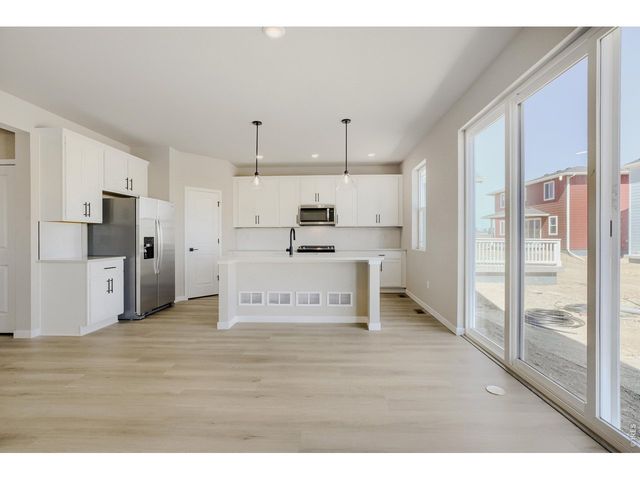 216 Sugar Beet Ln, Berthoud, CO 80513