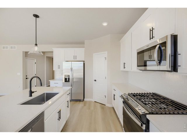 216 Sugar Beet Ln, Berthoud, CO 80513