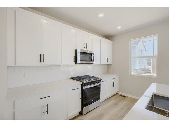 216 Sugar Beet Ln, Berthoud, CO 80513