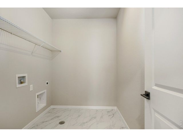 216 Sugar Beet Ln, Berthoud, CO 80513