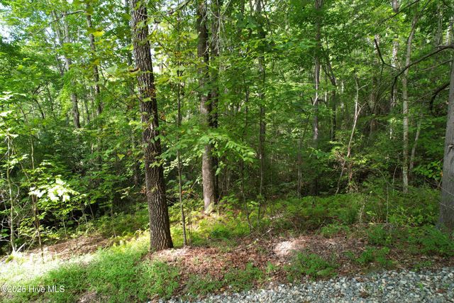 22 Nantahala Harbor Drive, Topton, NC 28781