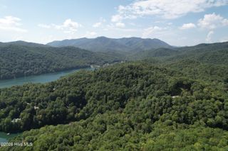 22 Nantahala Harbor Drive, Topton, NC 28781