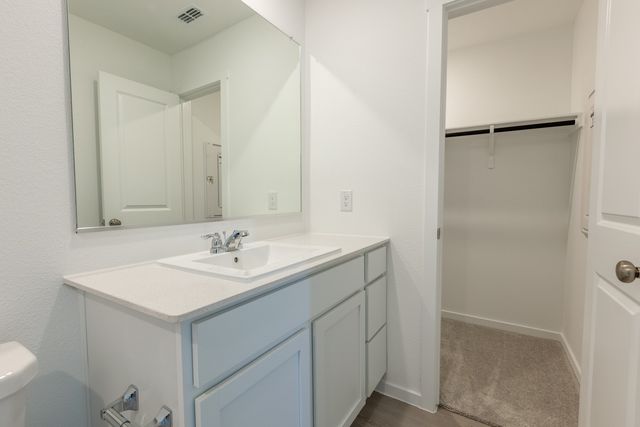 221 Poplar Place, Wilmer, TX 75141
