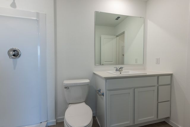 221 Poplar Place, Wilmer, TX 75141