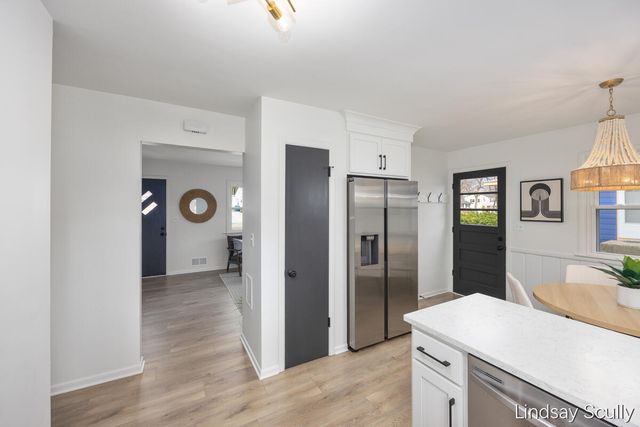 1510 Southlawn Drive SW, Wyoming, MI 49509