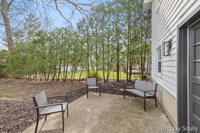 1510 Southlawn Drive SW, Wyoming, MI 49509