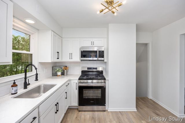1510 Southlawn Drive SW, Wyoming, MI 49509
