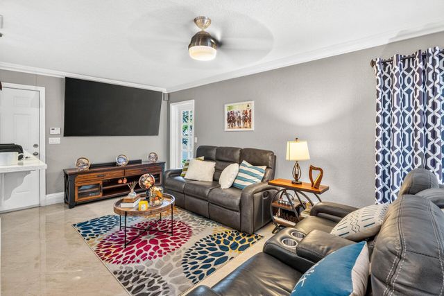 10811 BEXLEY Boulevard, Boca Raton, FL 33428
