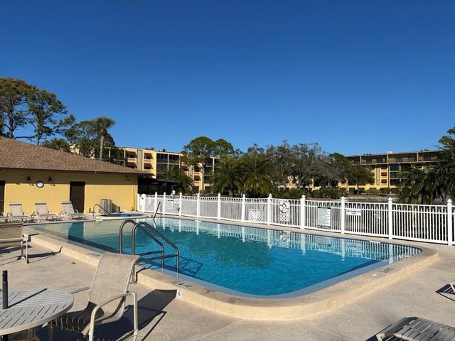 5817 PARK STREET N 406, St Petersburg, FL 33709
