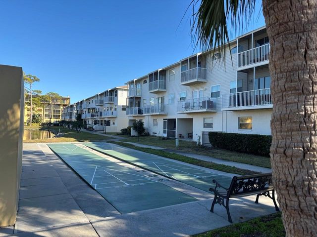 5817 PARK STREET N 406, St Petersburg, FL 33709