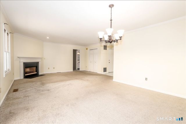 124-130 Deer Hill Avenue A20, Danbury, CT 06810