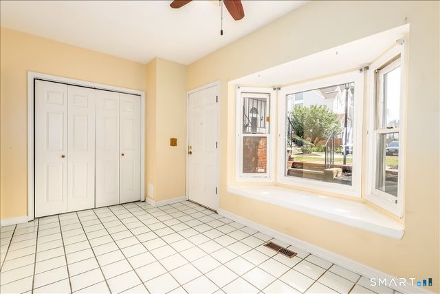 124-130 Deer Hill Avenue A20, Danbury, CT 06810