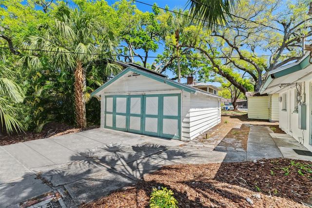 300 PRESIDENT STREET, Dunedin, FL 34698