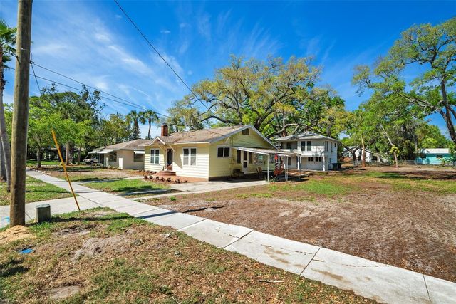 300 PRESIDENT STREET, Dunedin, FL 34698