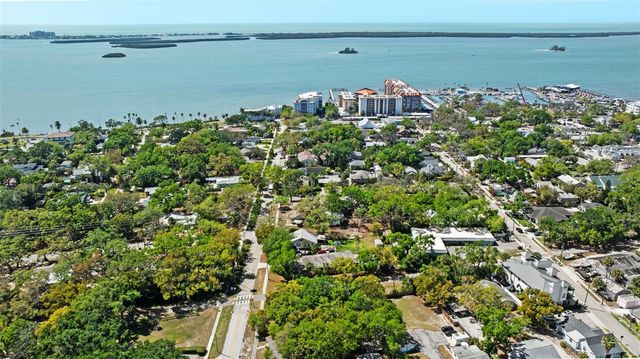 300 PRESIDENT STREET, Dunedin, FL 34698