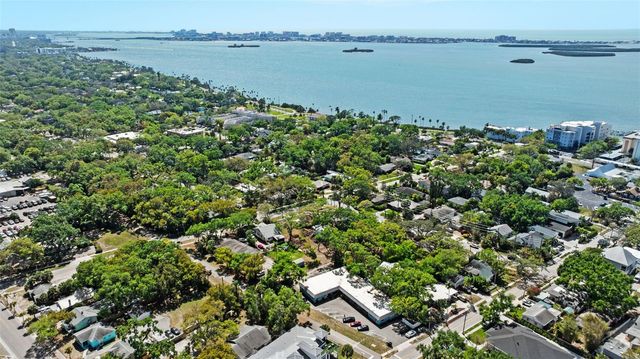 300 PRESIDENT STREET, Dunedin, FL 34698