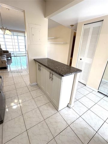 8901 Sunrise Lakes Boulevard 204, Sunrise, FL 33322