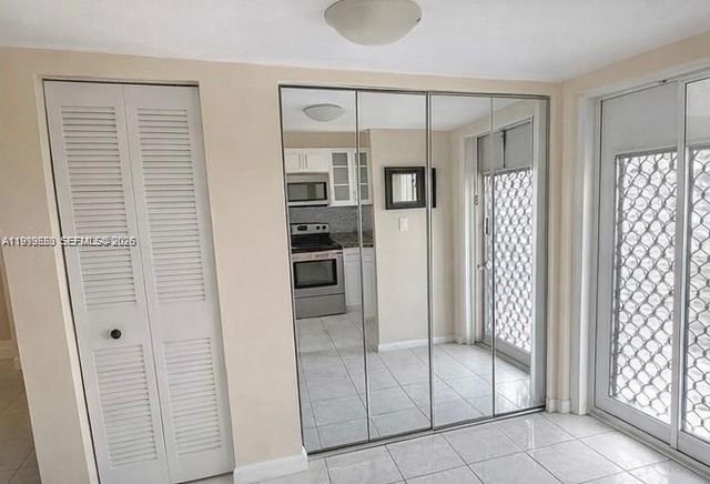 8901 Sunrise Lakes Boulevard 204, Sunrise, FL 33322