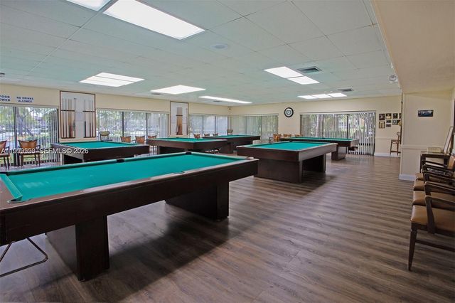 8901 Sunrise Lakes Boulevard 204, Sunrise, FL 33322