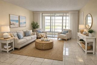 8901 Sunrise Lakes Boulevard 204, Sunrise, FL 33322