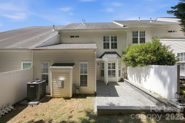 1804 Robinwood Village Drive, Gastonia, NC 28054