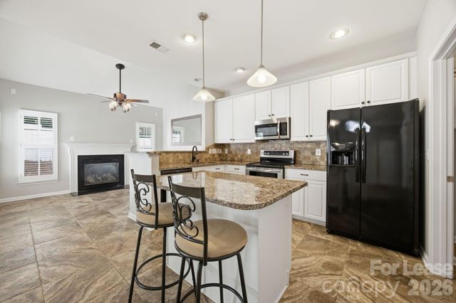 1804 Robinwood Village Drive, Gastonia, NC 28054