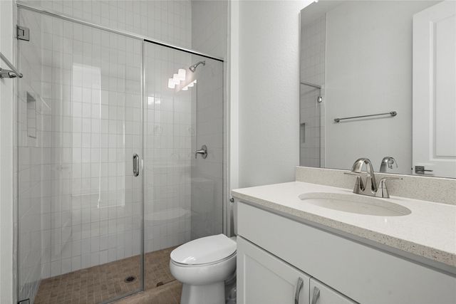 124 Ensberg LN, Liberty Hill, TX 78642