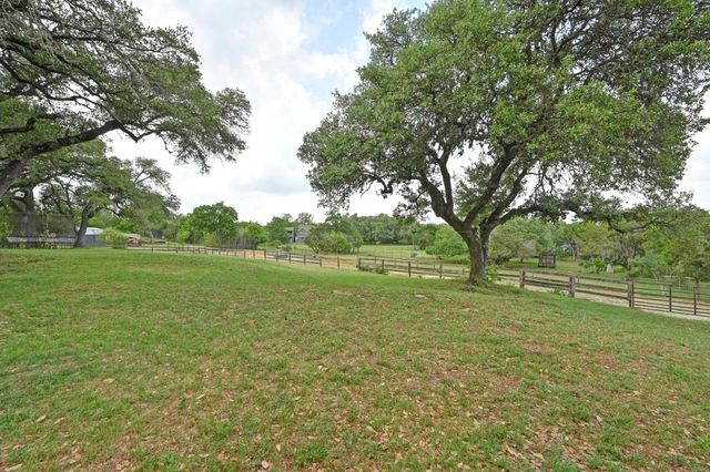 9209 Rock Way DR, Austin, TX 78736