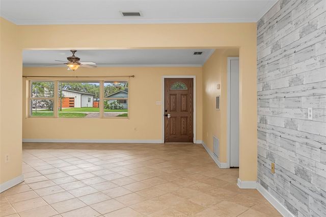 409 E GULLEY AVENUE, Oakland, FL 34760