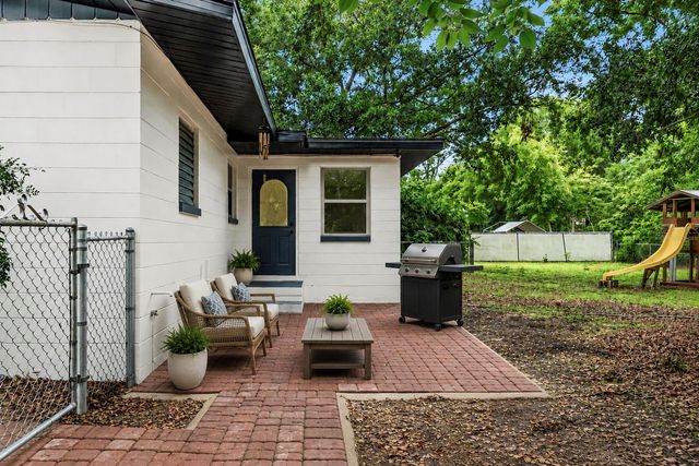 409 E GULLEY AVENUE, Oakland, FL 34760