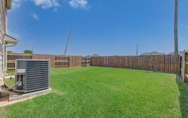 3407 Becker Glen Street, Fresno, TX 77545