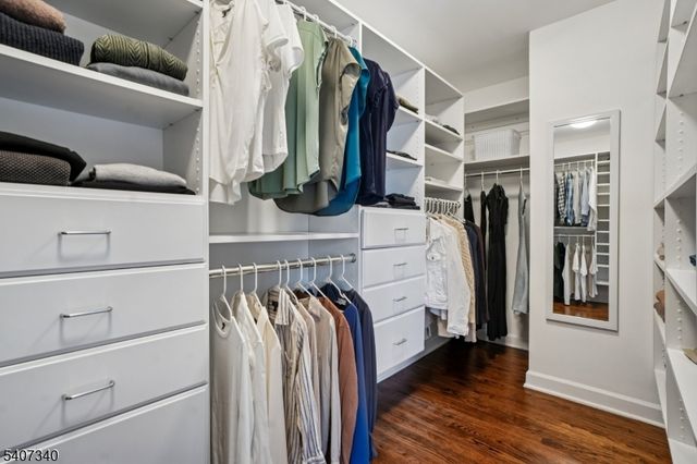 120 Center Ave, Chatham Boro, NJ 07928