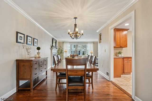 120 Center Ave, Chatham Boro, NJ 07928