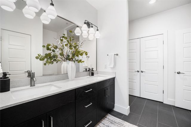 1615 E 7th ST 208, Austin, TX 78702